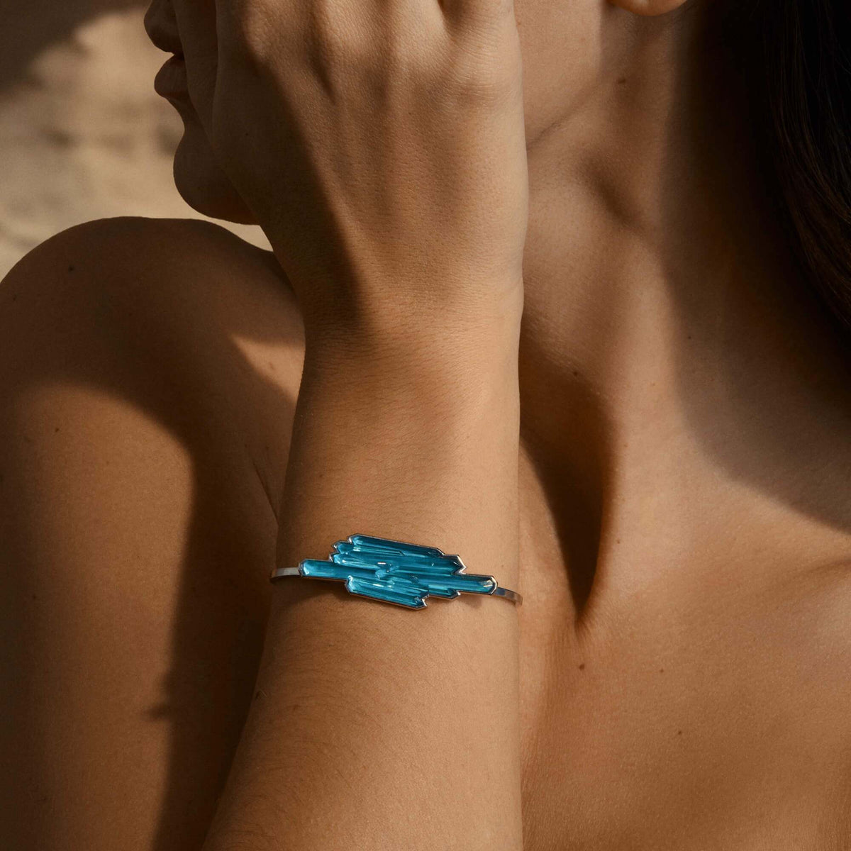 Lalique Terramineral Bangle Bracelet – L, alternate view