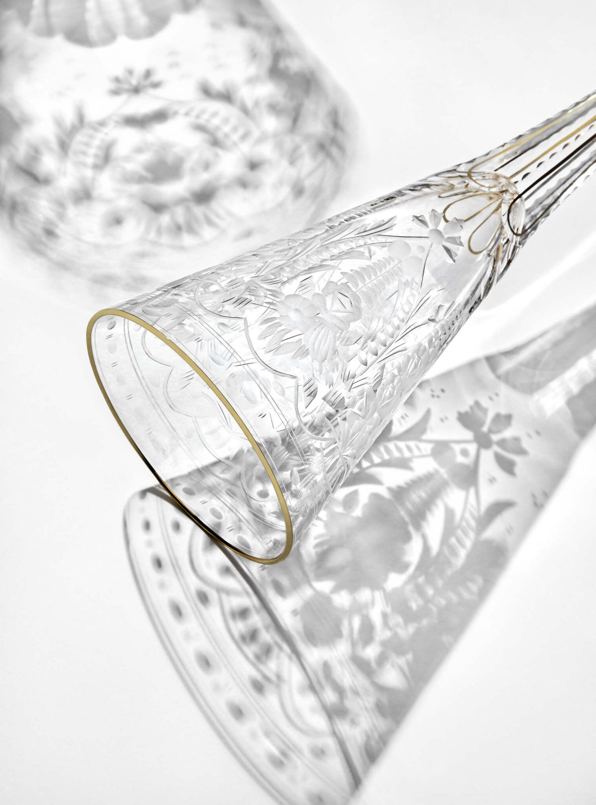 Moser Maharani Champagne Glass 160 ml in a styled setting