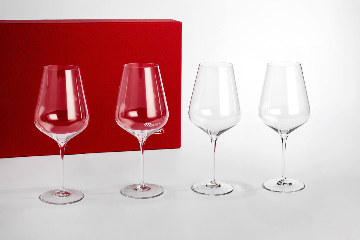 Moser Oeno Wine Glass 620 ml in a styled setting