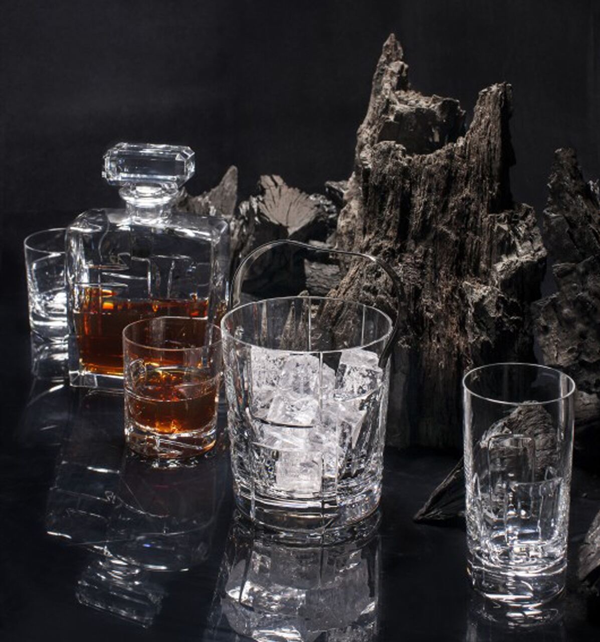 Vista Alegre Portrait Whisky Decanter, view 2