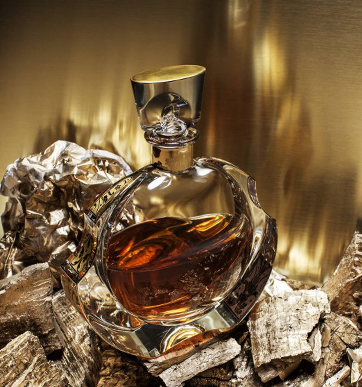 Vista Alegre Rinascente Whisky Decanter, view 2