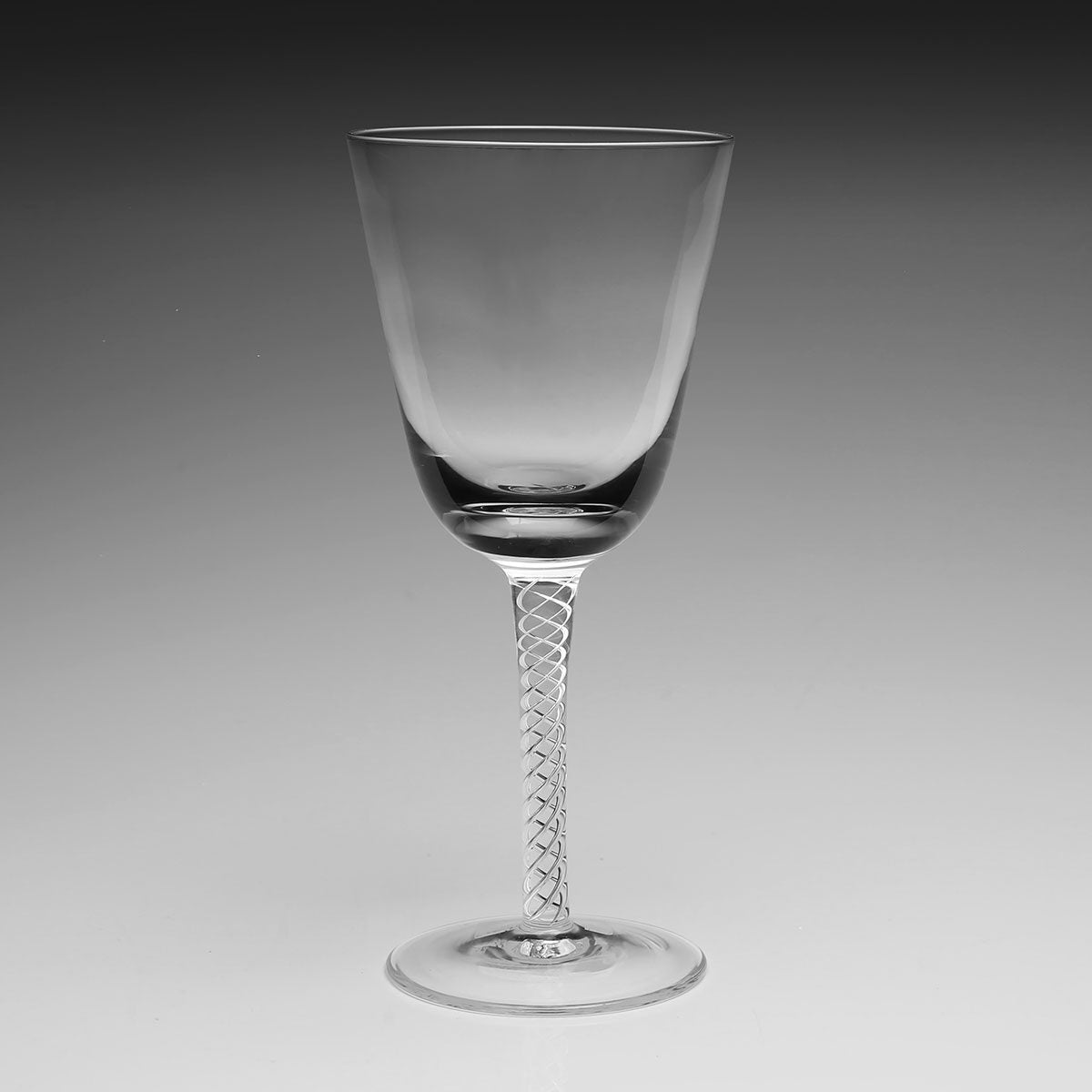 William Yeoward Cora Large Wine, handmade crystal, detail view