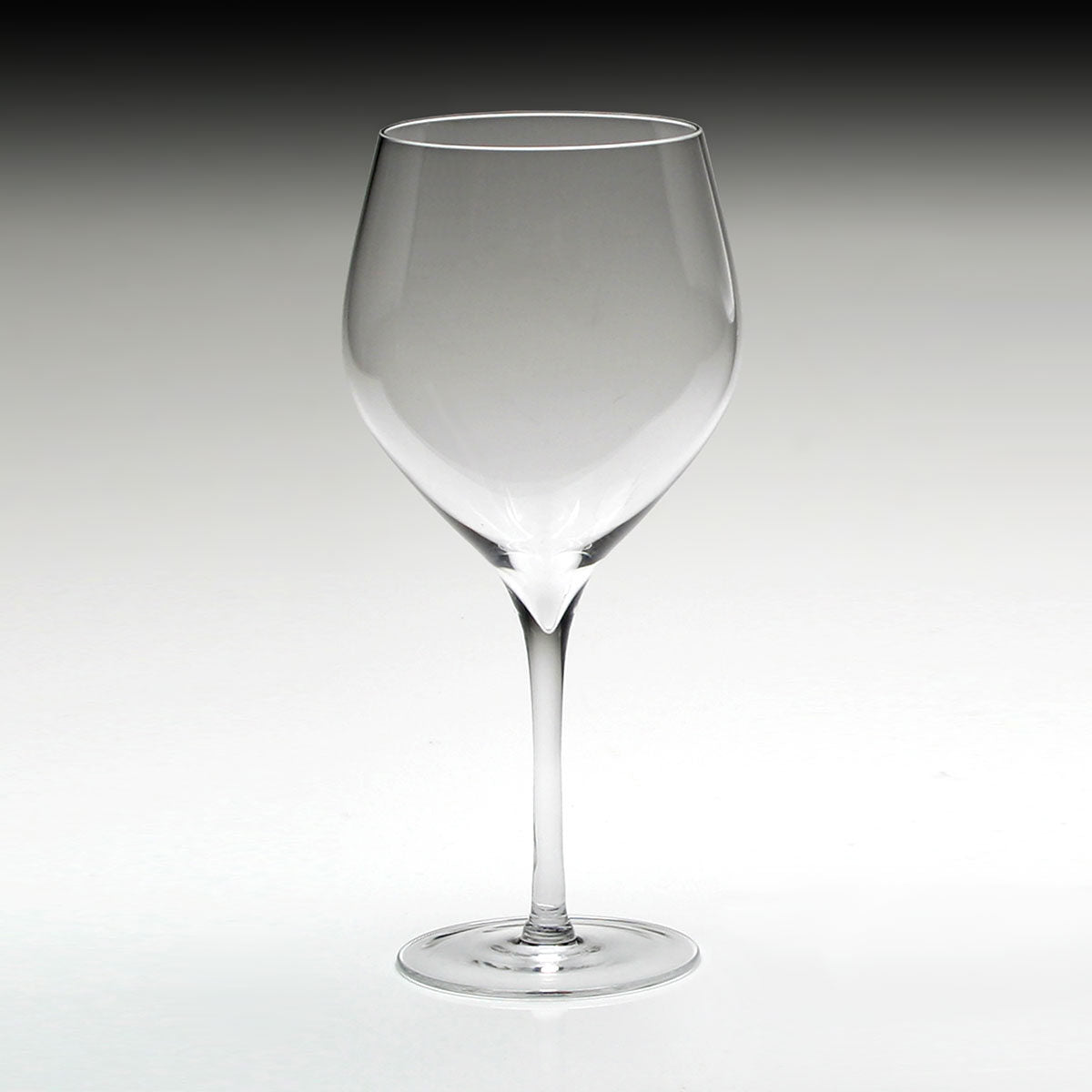 William Yeoward Lillian Goblet, handmade crystal, detail view