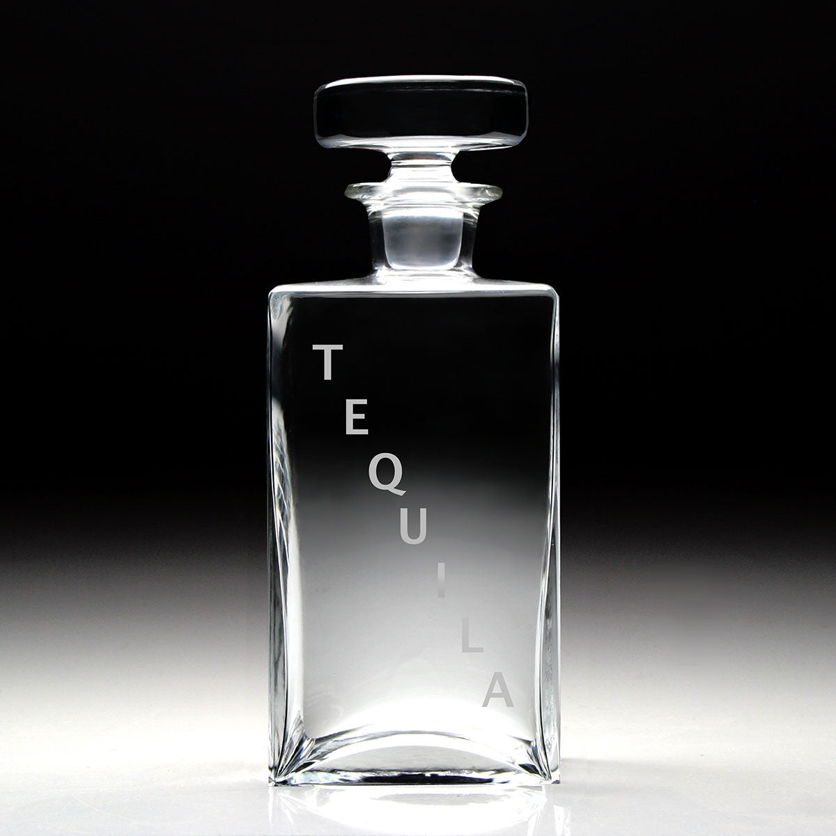 William Yeoward Lillian Square Decanter - TEQUILA, handmade crystal, detail view