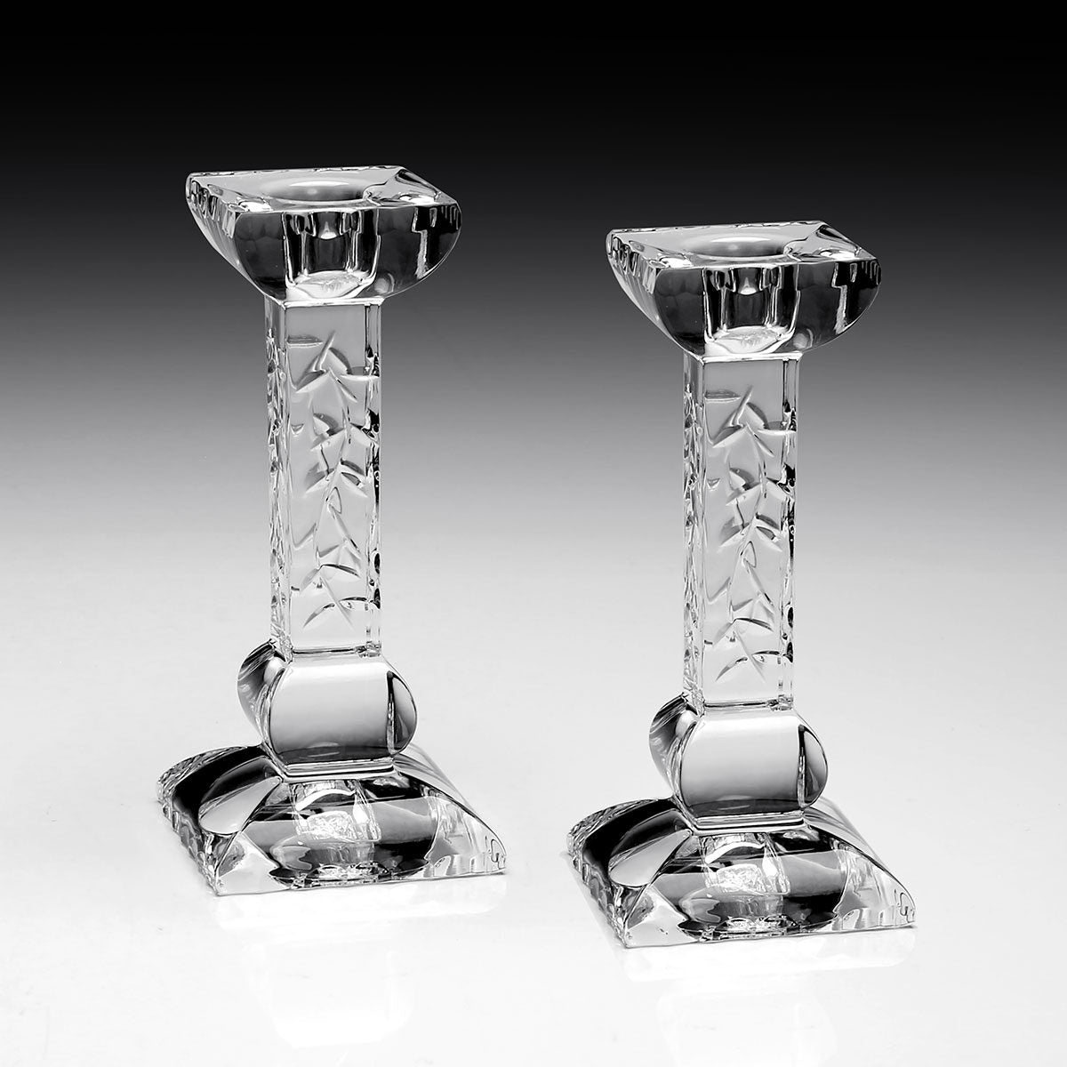 William Yeoward Nicola Pair of Candlesticks 5¾" / 148mm, handmade crystal, detail view