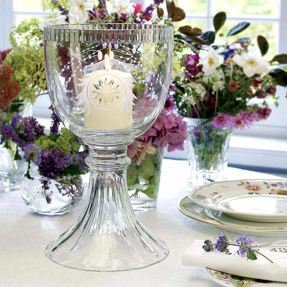 William Yeoward Pearl Table Hurricane 14½" / 36.5cm, handmade crystal, detail view