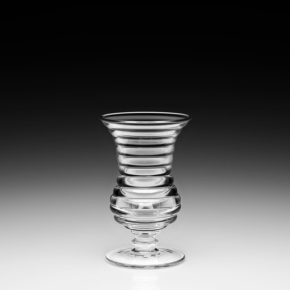 William Yeoward Ripples Footed Vase 6" / 150mm, handmade crystal, detail view