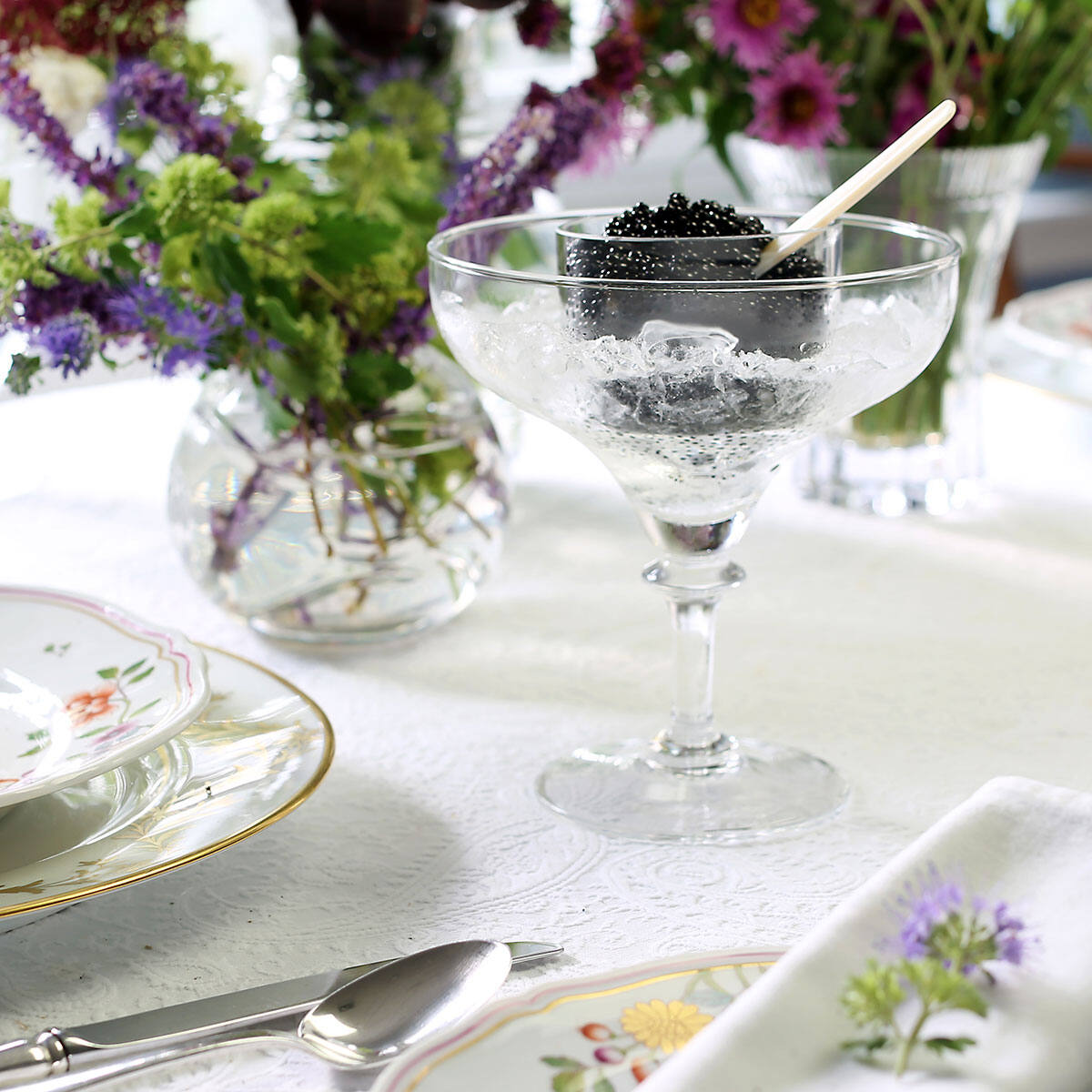 William Yeoward Sasha Seafood / Caviar Server, handmade crystal, detail view