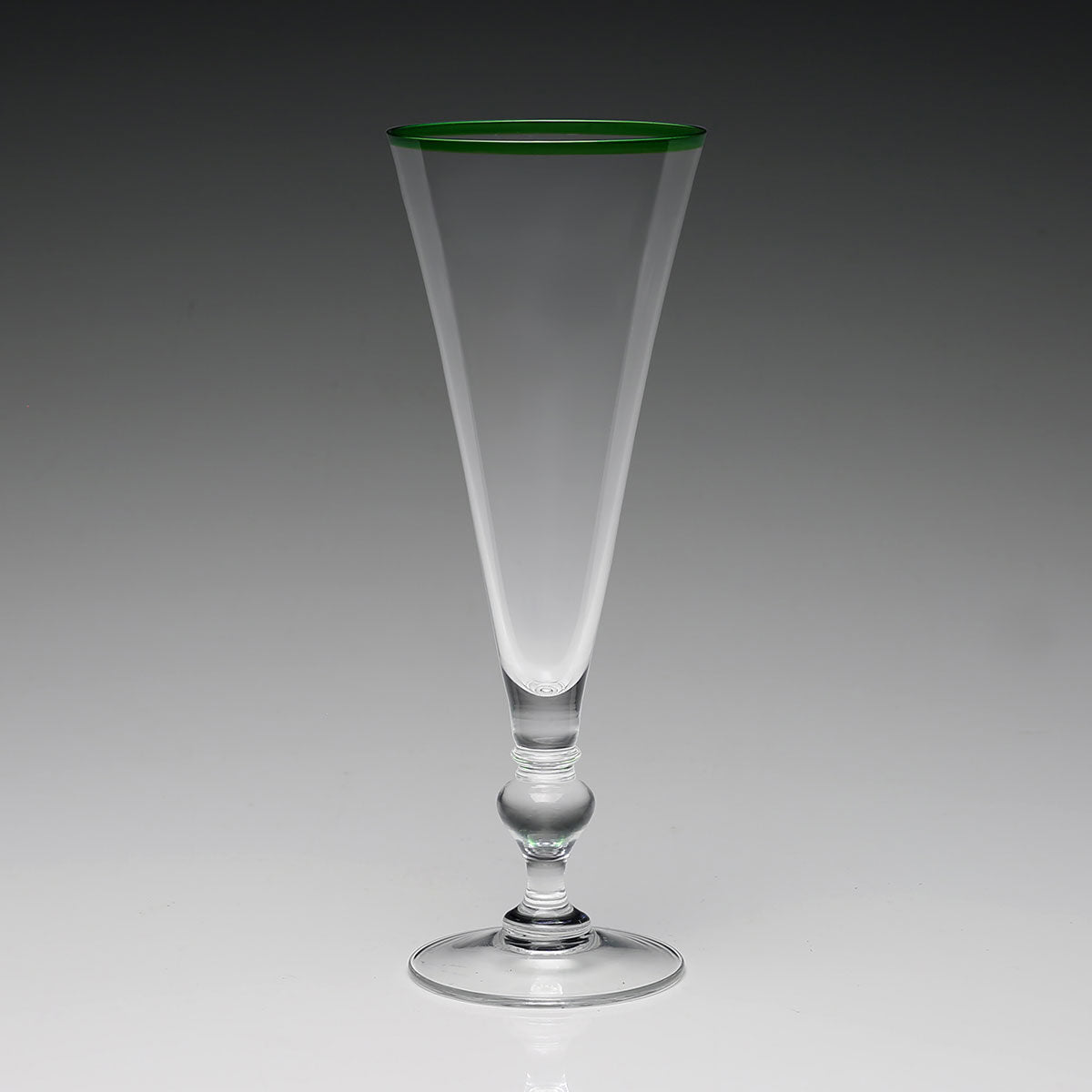 William Yeoward Siena Champagne Flute Green in Green, handmade crystal, detail view