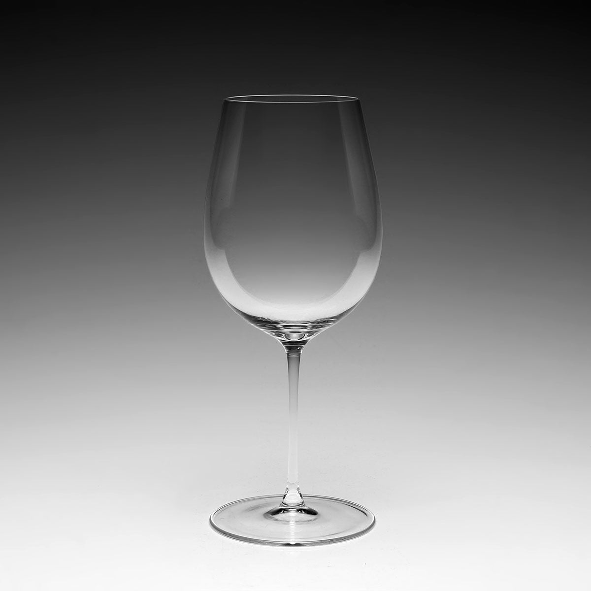 William Yeoward Starr Red Wine, handmade crystal, detail view