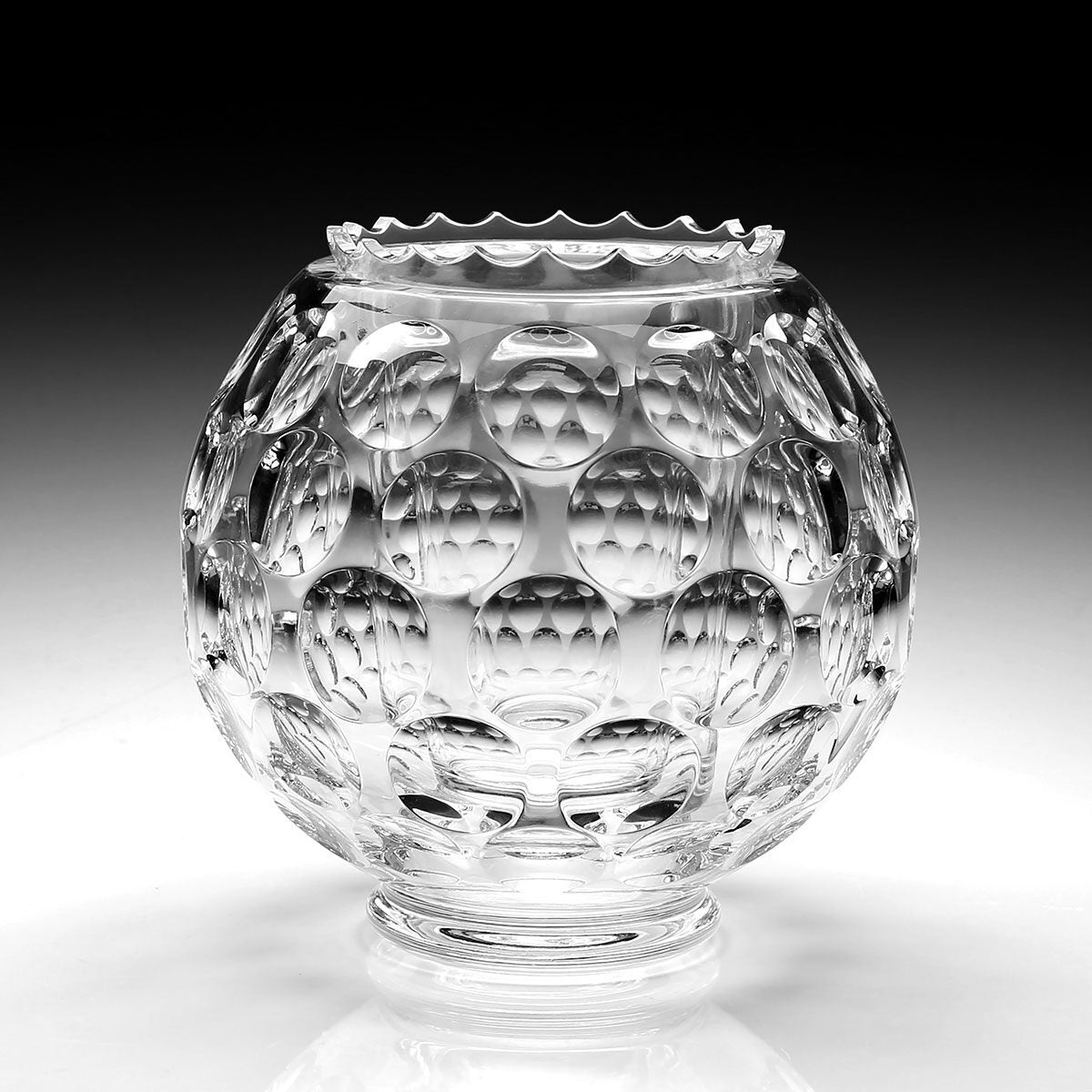 William Yeoward Victoria Flower Centre Vase 6" / 156mm, handmade crystal, detail view