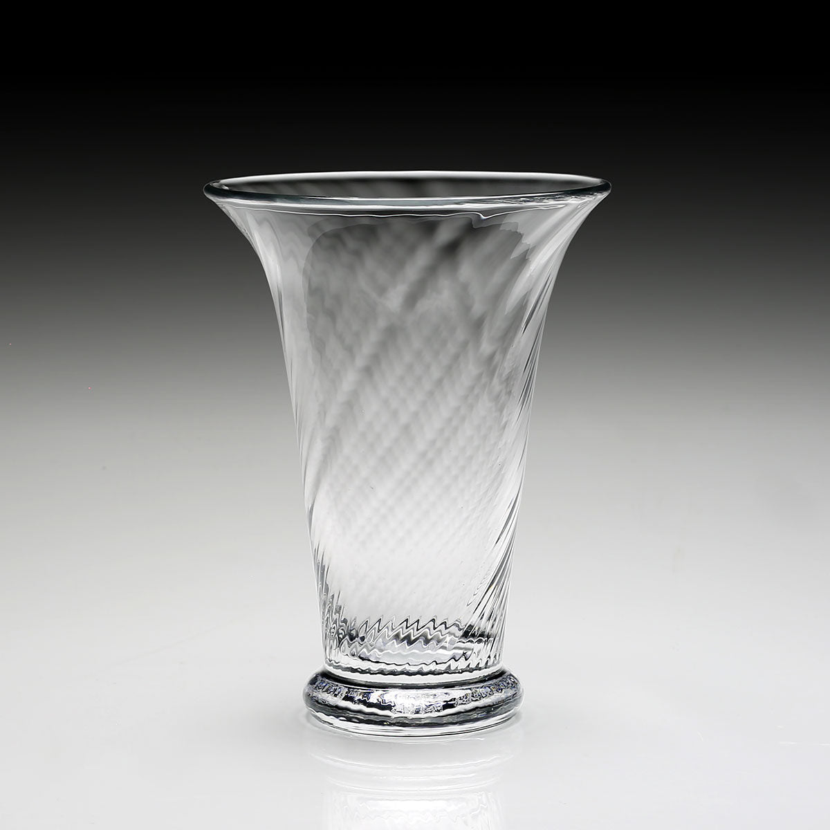 William Yeoward Waves Flower Vase 7½" / 190mm, handmade crystal, detail view