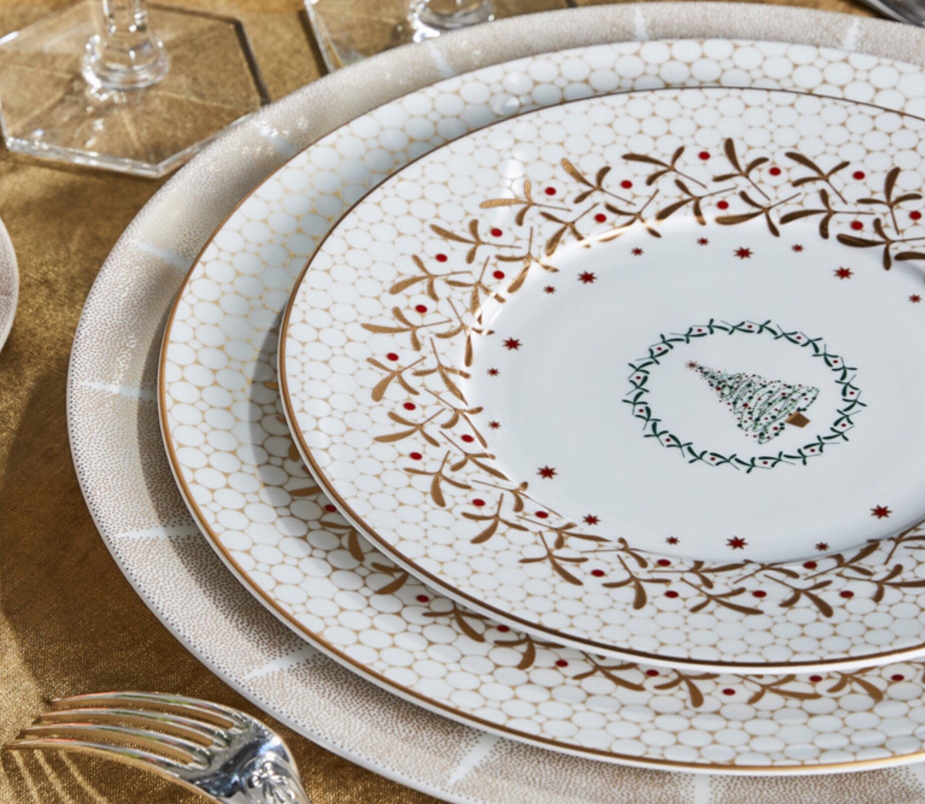Bernardaud Noël Dessert/Salad Plate 8.5", set of 4 — view 2