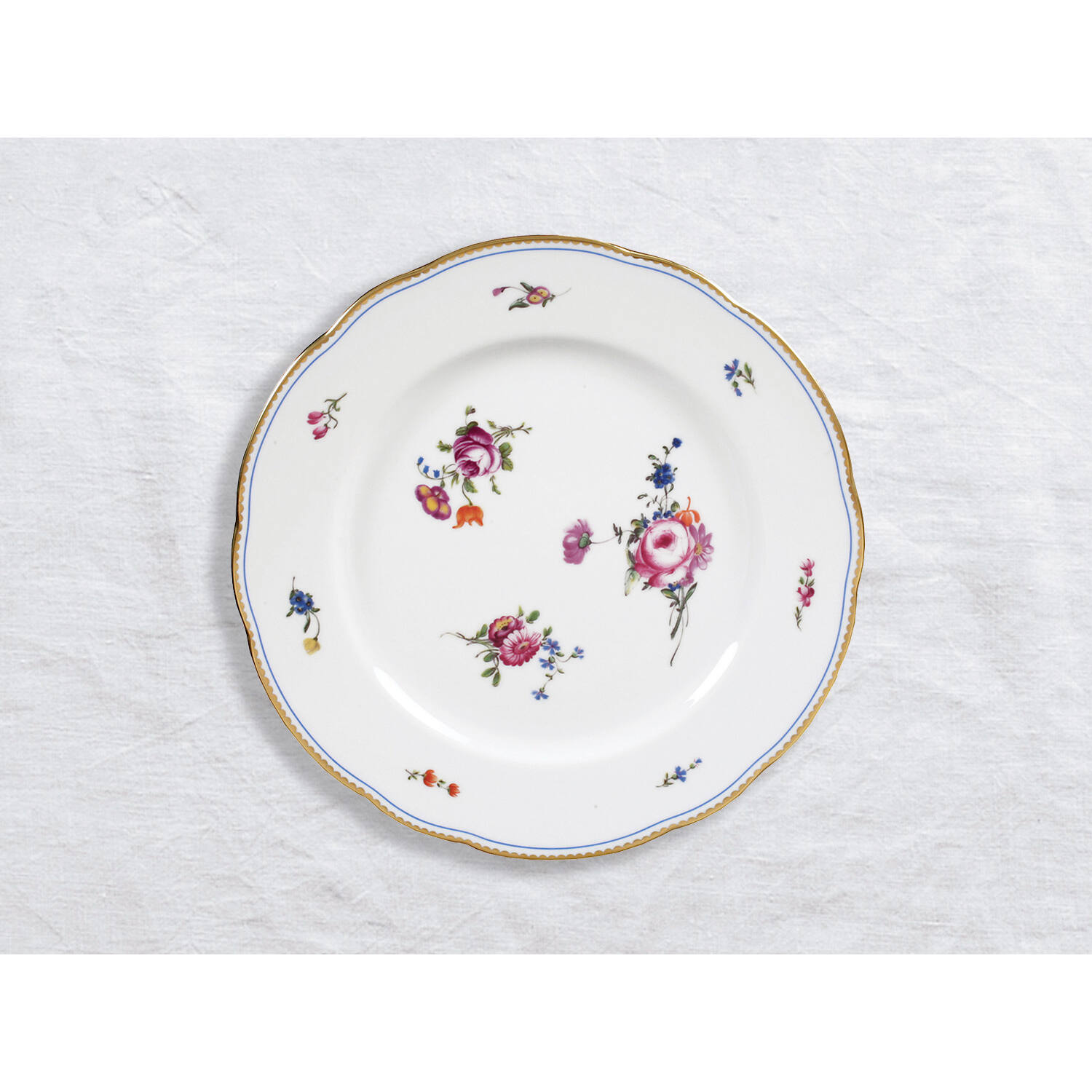 Bernardaud Dinner plate 10.5", Limoges porcelain, A la Reine collection, on a white background