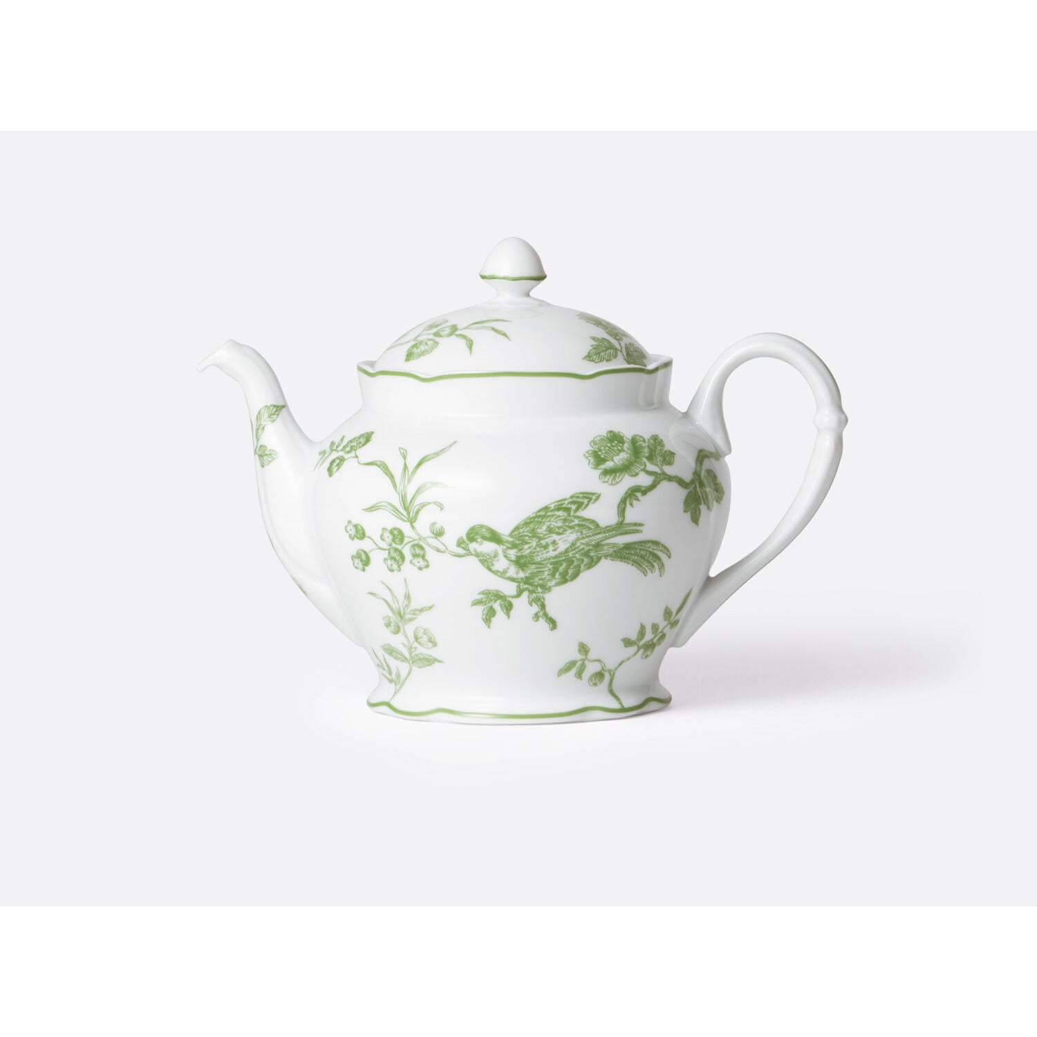 Bernardaud Tea pot 34 oz, Limoges porcelain, Albertine collection, on a white background
