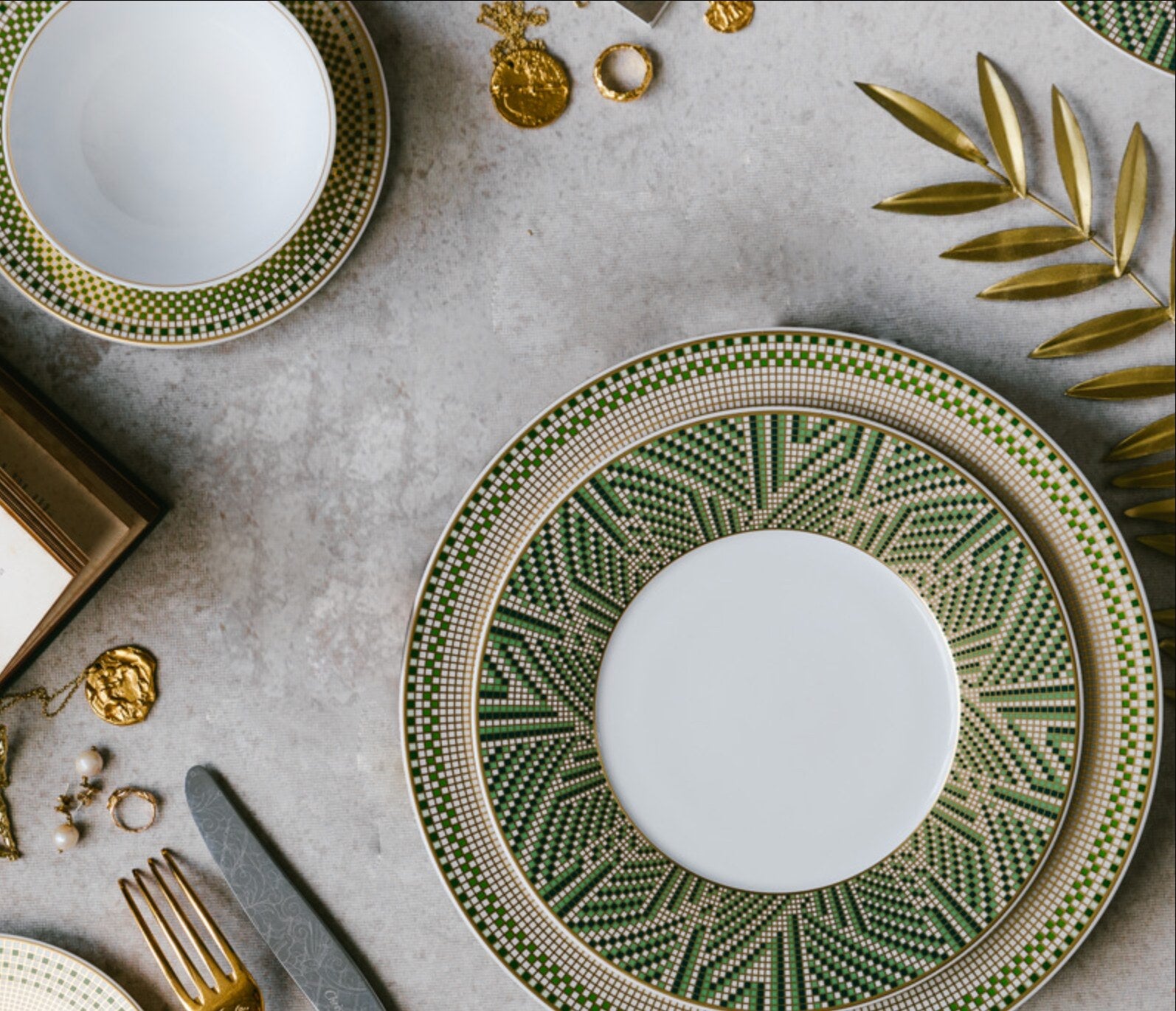 bernardaud-augusta-pattern