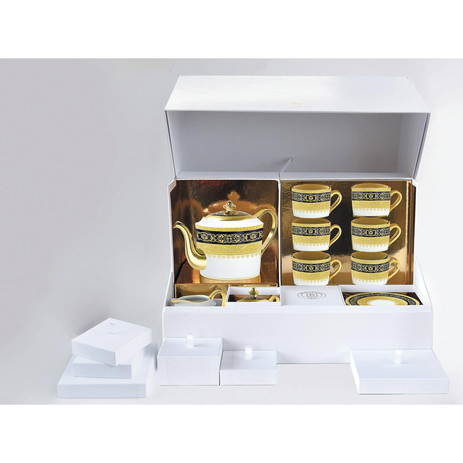 Bernardaud Large tea gift case (teapot, creamer, sugar bowl, 6 tea cups and saucers), Limoges porcelain, Beaugency collection, on a white background