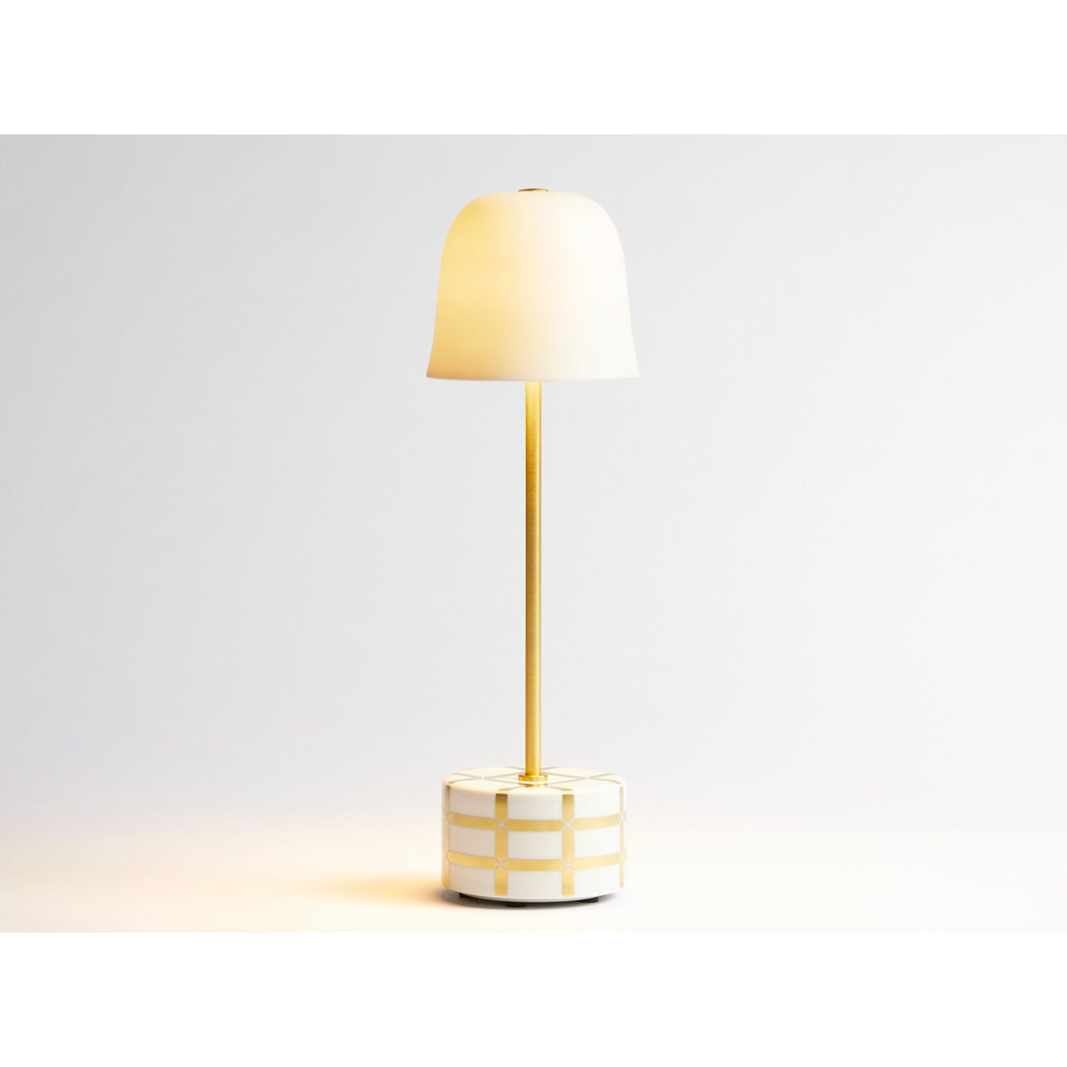 Bernardaud Maillage gold, Limoges porcelain, Cadeaux Pour Lui collection, on a white background