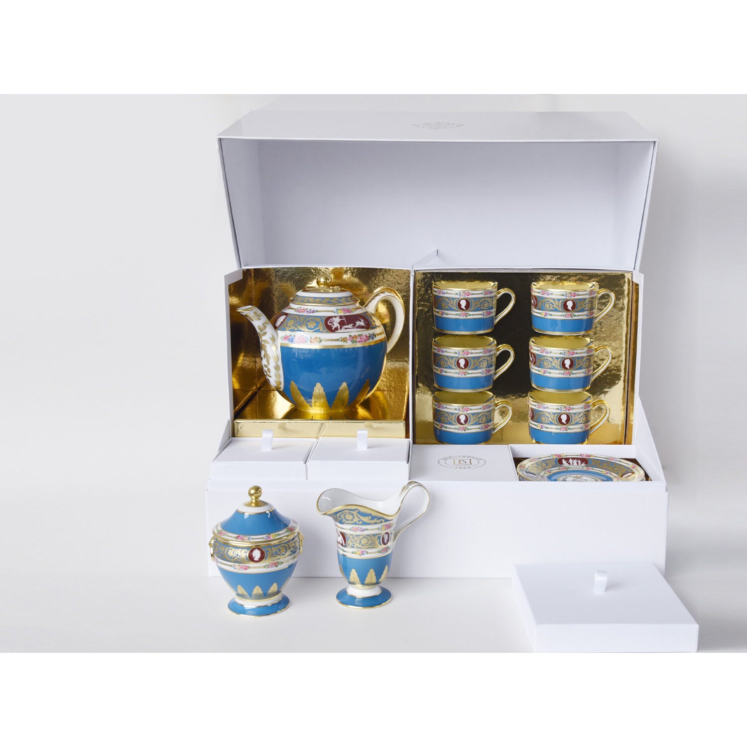 Bernardaud Large tea gift case (teapot, creamer, sugar bowl, 6 tea cups and saucers), Limoges porcelain, Catherine II collection, on a white background
