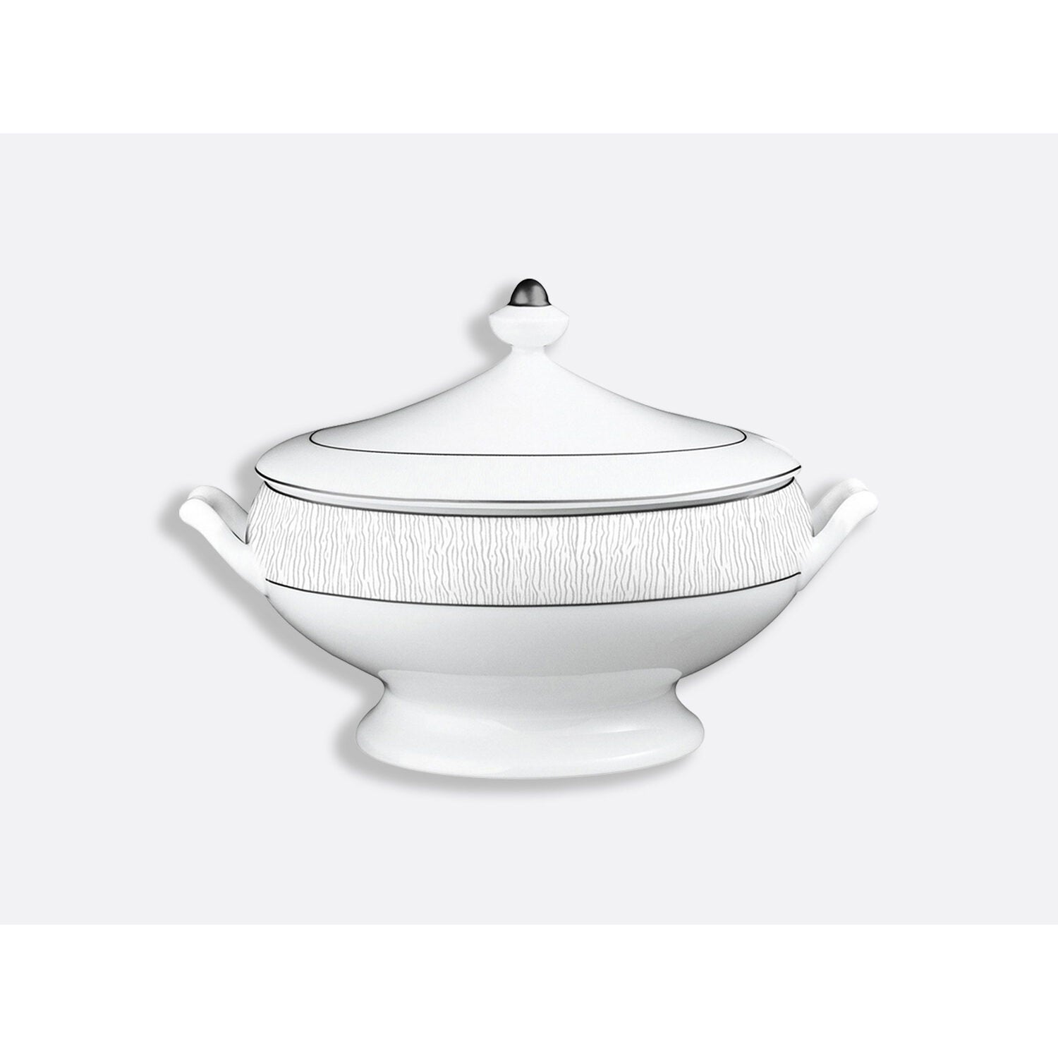 Bernardaud Soup tureen 2qt, Limoges porcelain, Dune collection, on a white background