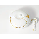 Bernardaud Caviar set (consisting of 1 dish, 1 spoon and holder), Limoges porcelain, Kintsugi - Sarkis collection, detail view