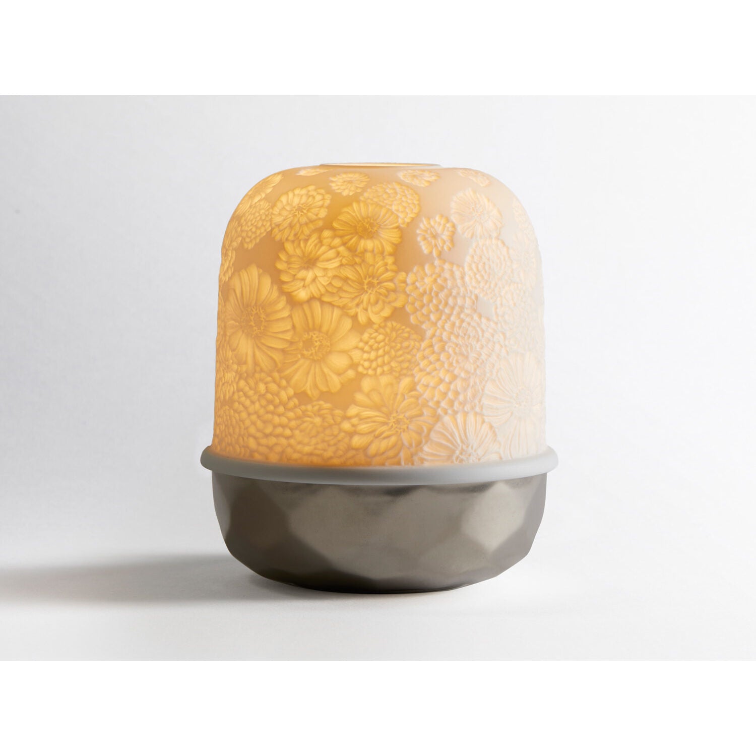 Bernardaud Zinnias Silver in Silver, Limoges porcelain, LED Lampion collection, on a white background