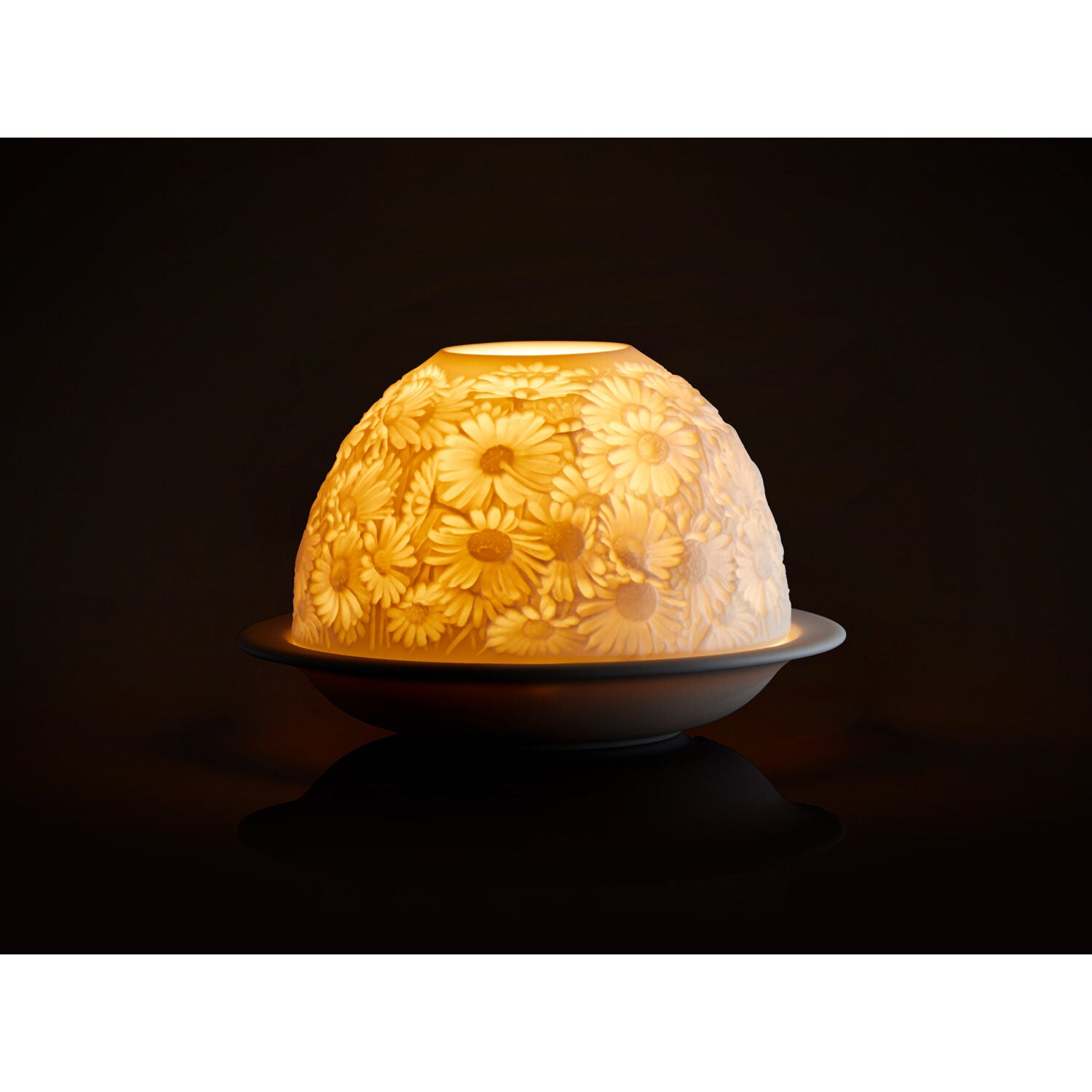 Bernardaud Daisies Led, Limoges porcelain, LED Votivelights collection, detail view