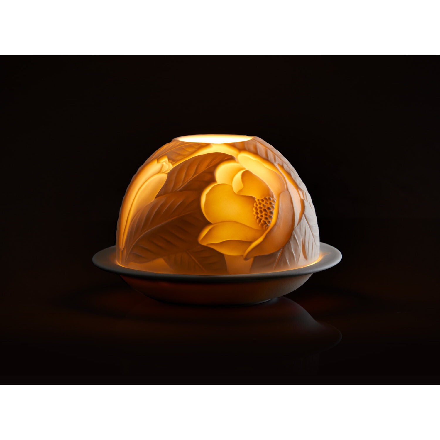 Bernardaud Magnolia blossoms Led, Limoges porcelain, LED Votivelights collection, detail view