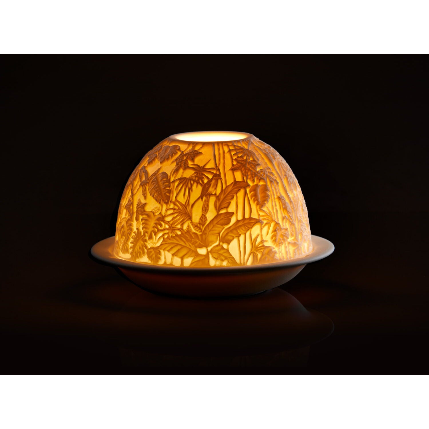 Bernardaud Borneo, Limoges porcelain, Lithophanies JP collection, detail view