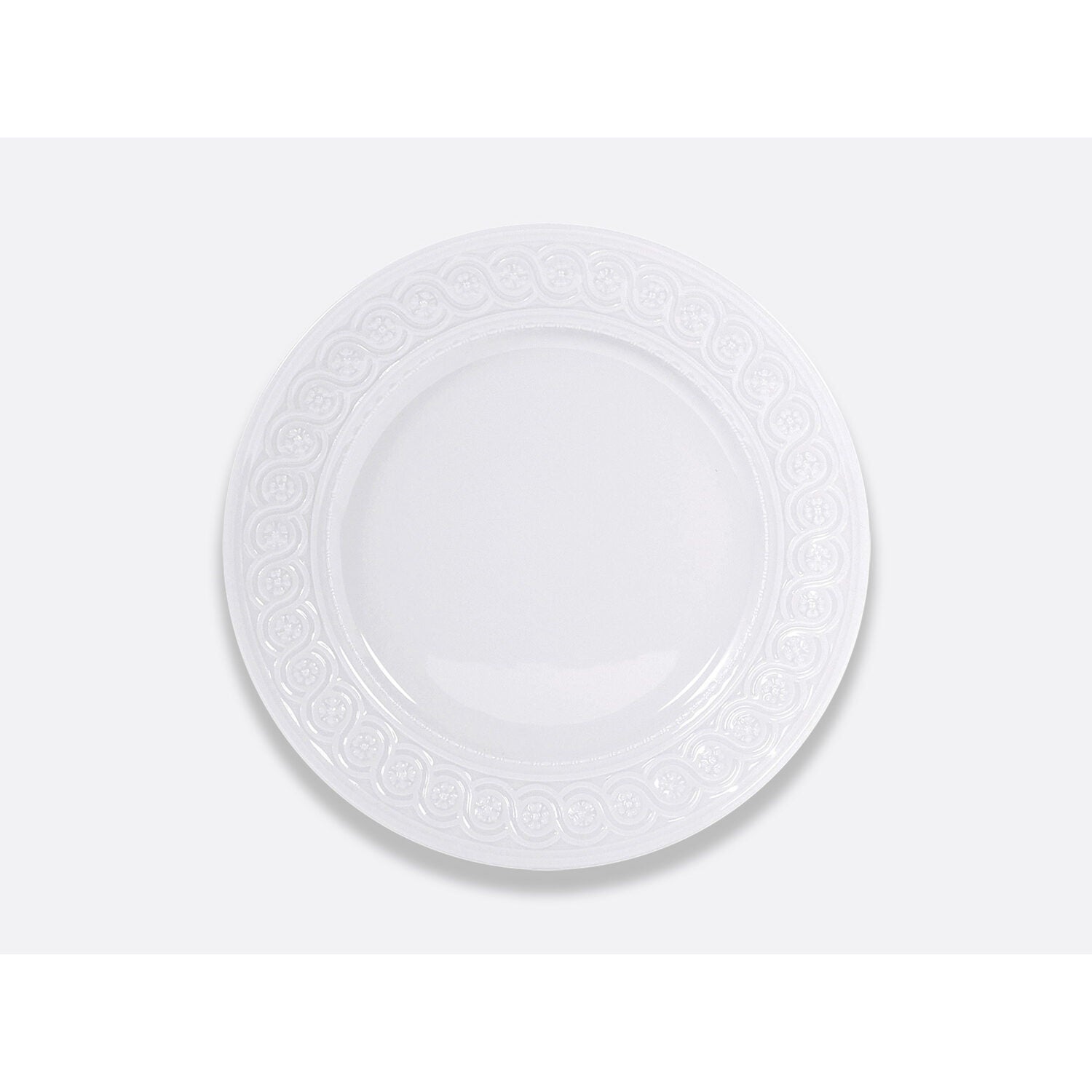 Bernardaud Dinner plate 10.5", Limoges porcelain, Louvre collection, on a white background
