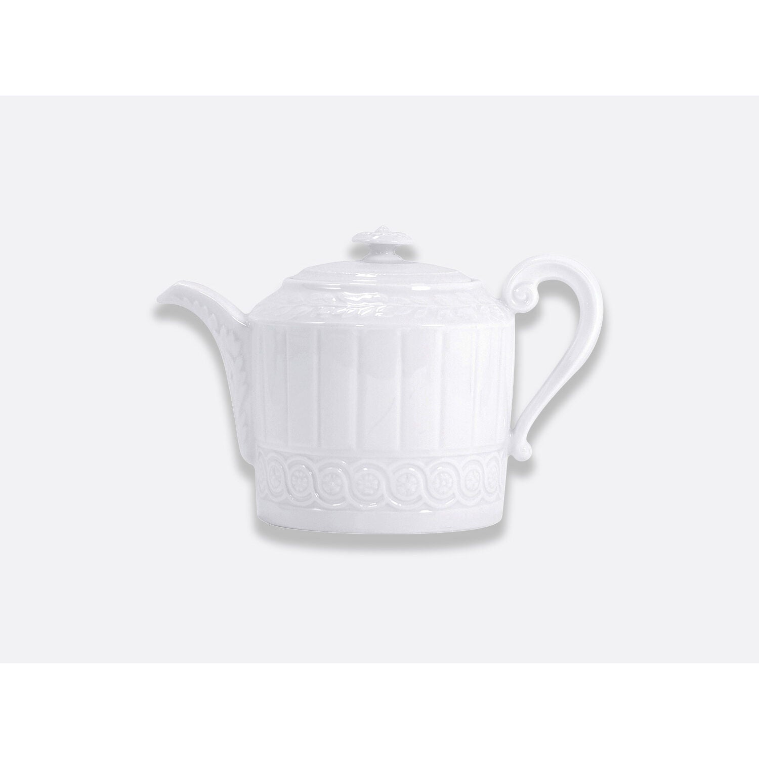 Bernardaud Teapot 12 cups 34 oz, Limoges porcelain, Louvre collection, on a white background