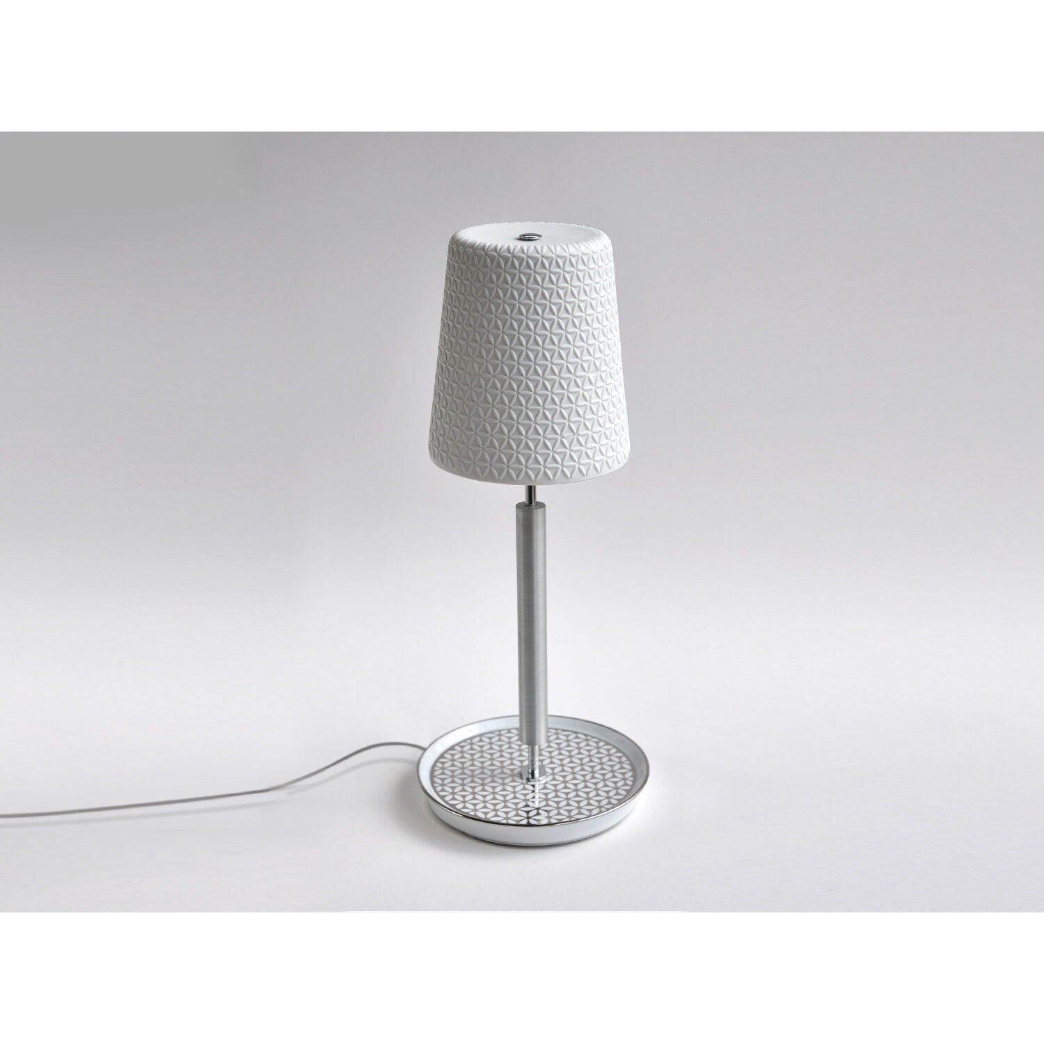 Bernardaud Lamp D. 6.7" H. 16.1", Limoges porcelain, Marnie - Adam D. Tihany collection, on a white background