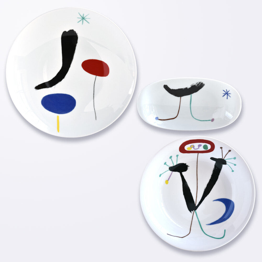 Bernardaud Tableware set for twelve (100 numbered pieces), Limoges porcelain, Parler Seul - Joan Miró collection, detail view