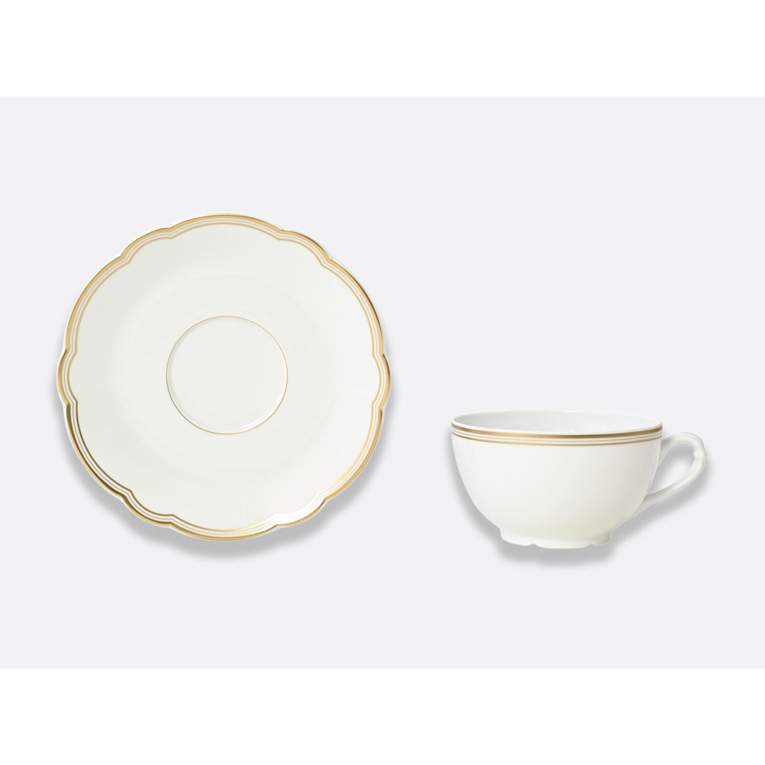 Bernardaud Breakfast cup and saucer 8.5 oz, Limoges porcelain, Pompadour collection, detail view