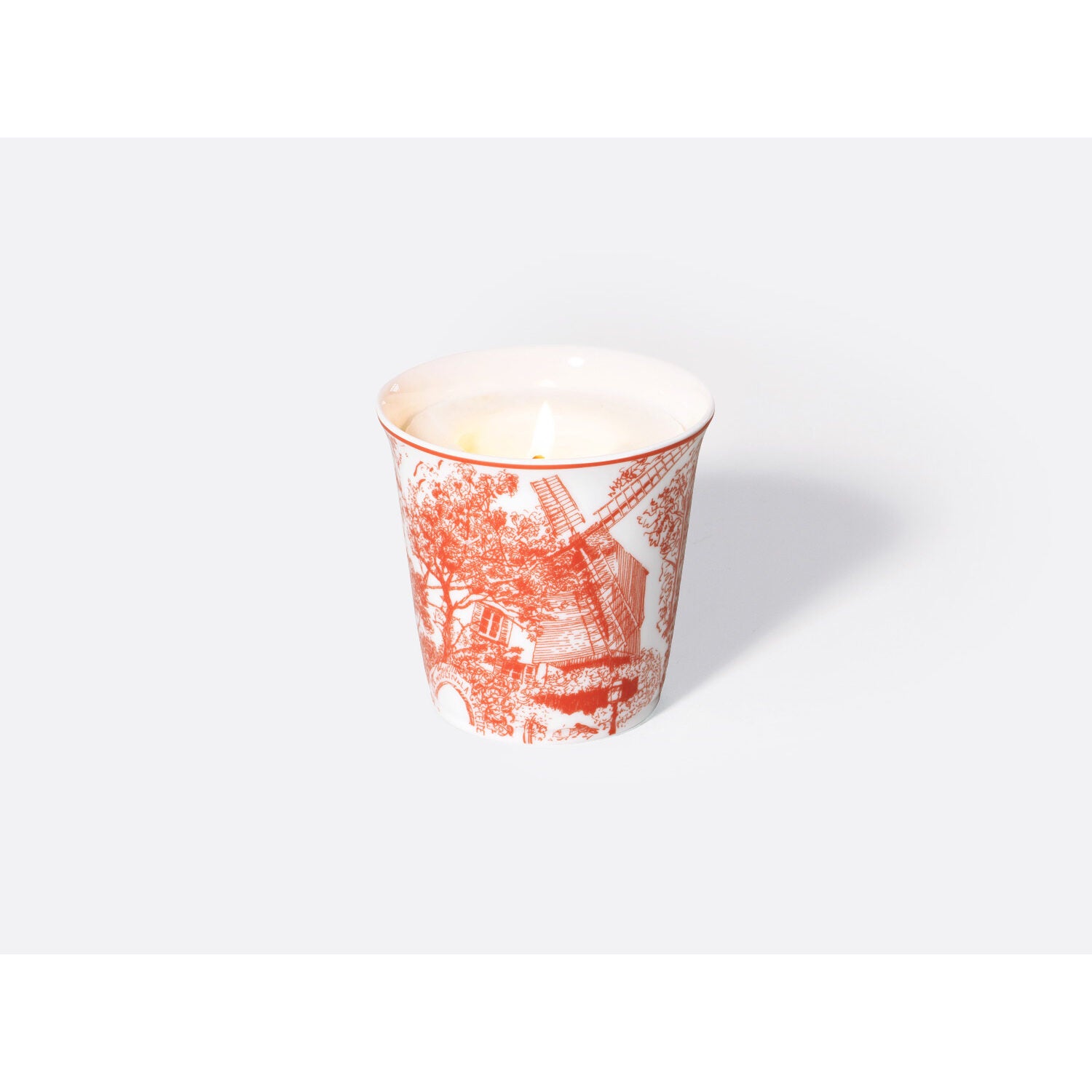 Bernardaud Tumbler + candle home fragrance 200g, Limoges porcelain, Tout Paris collection, on a white background