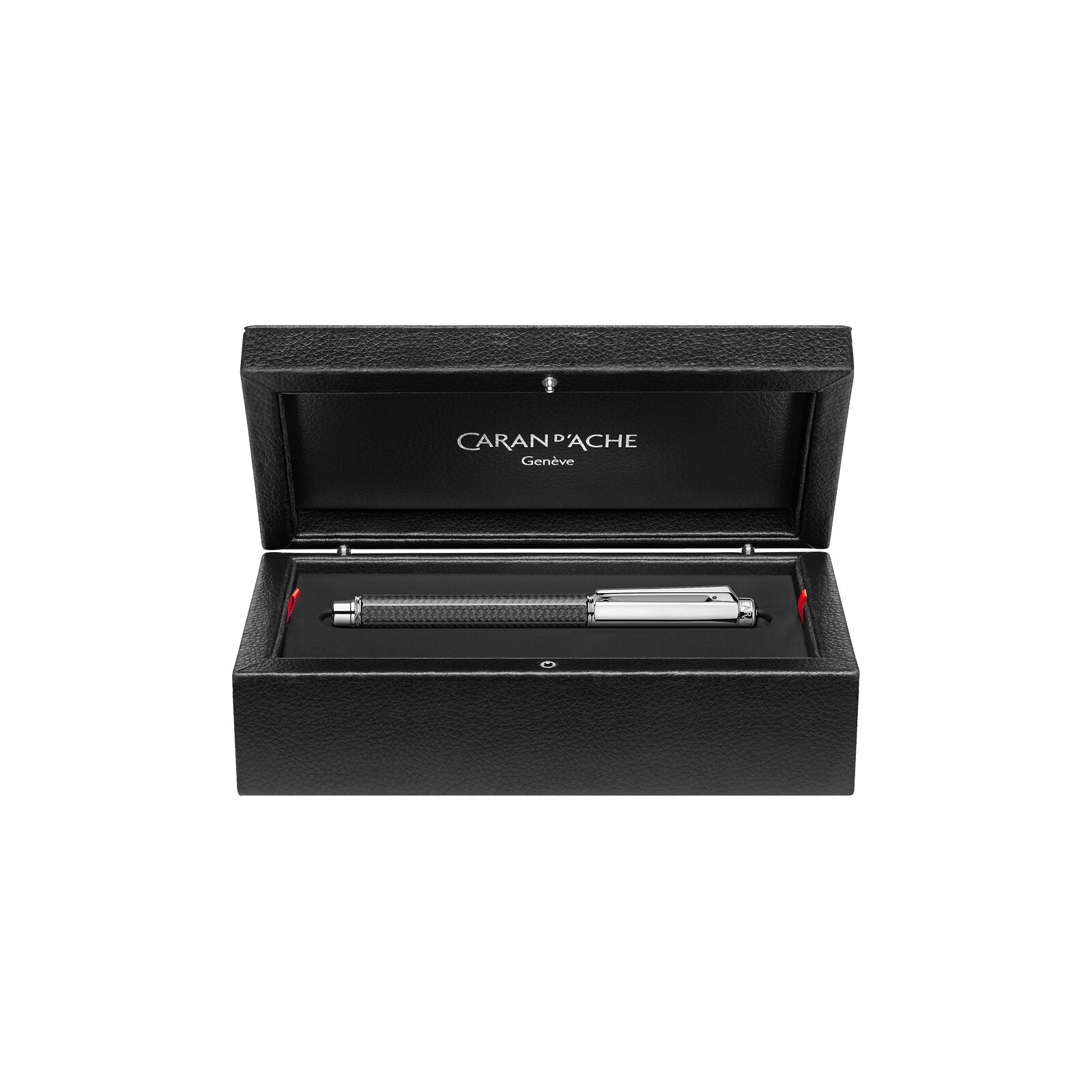 Caran d'Ache Varius Carbon Fountain Pen — detail view 3