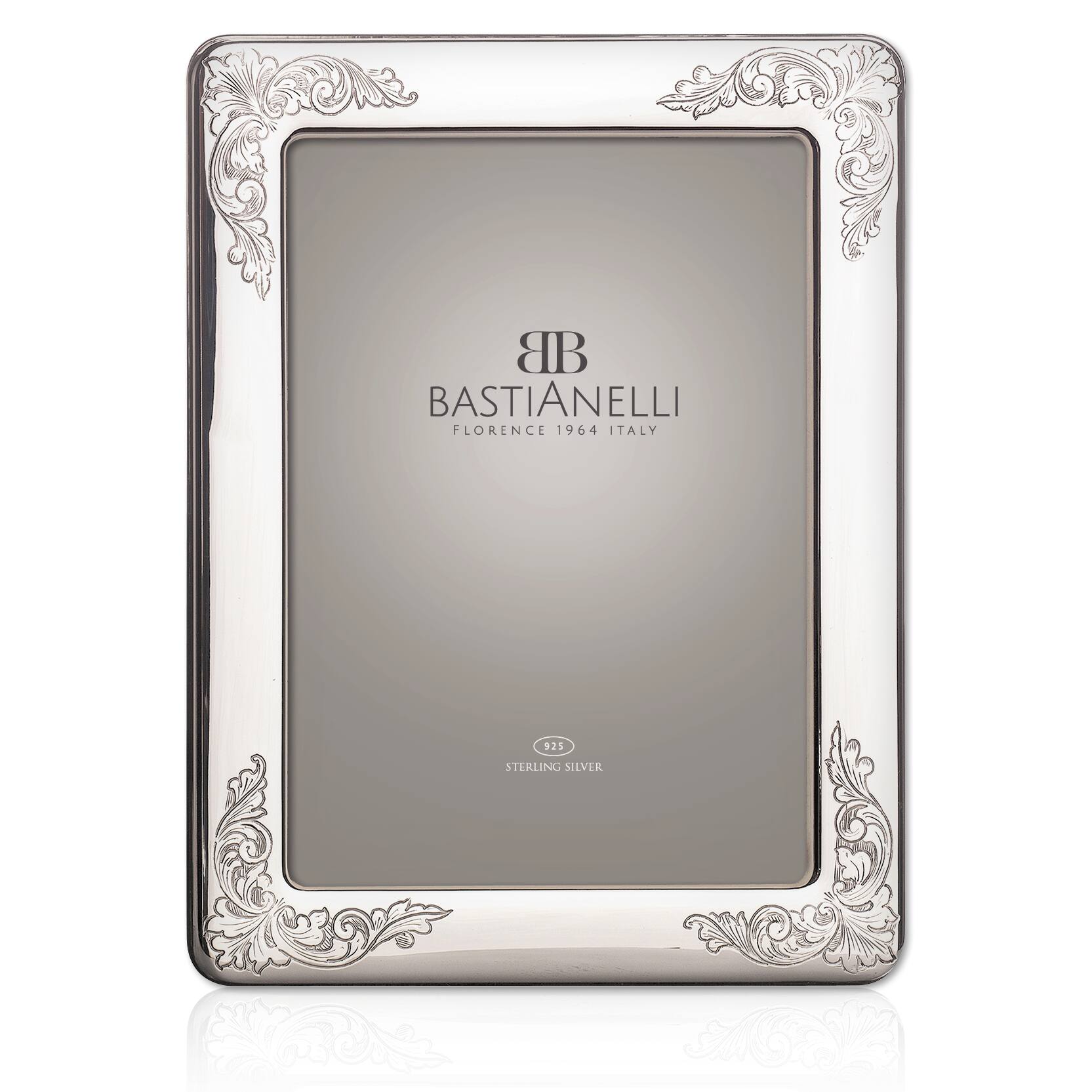 Cunill 'Incisa' 4x6 Sterling Silver Picture Frame, sterling silver picture frame, on a white background