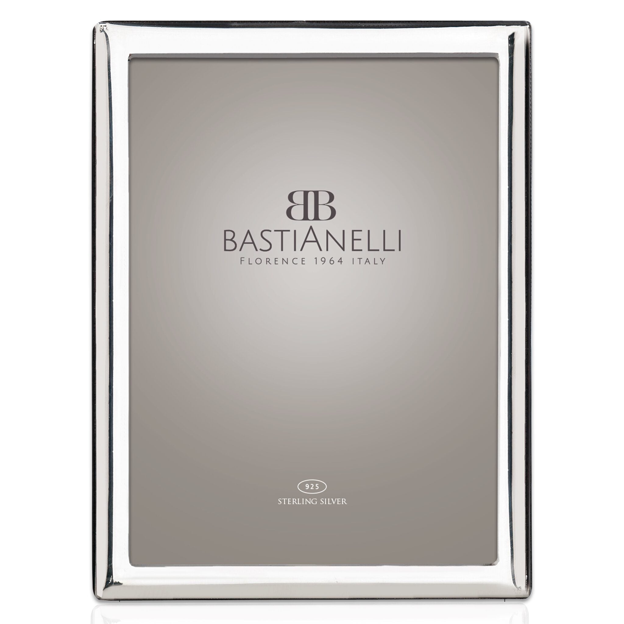 Cunill 'Liscia Convex' 4x6 Sterling Silver Picture Frame, sterling silver picture frame, on a white background