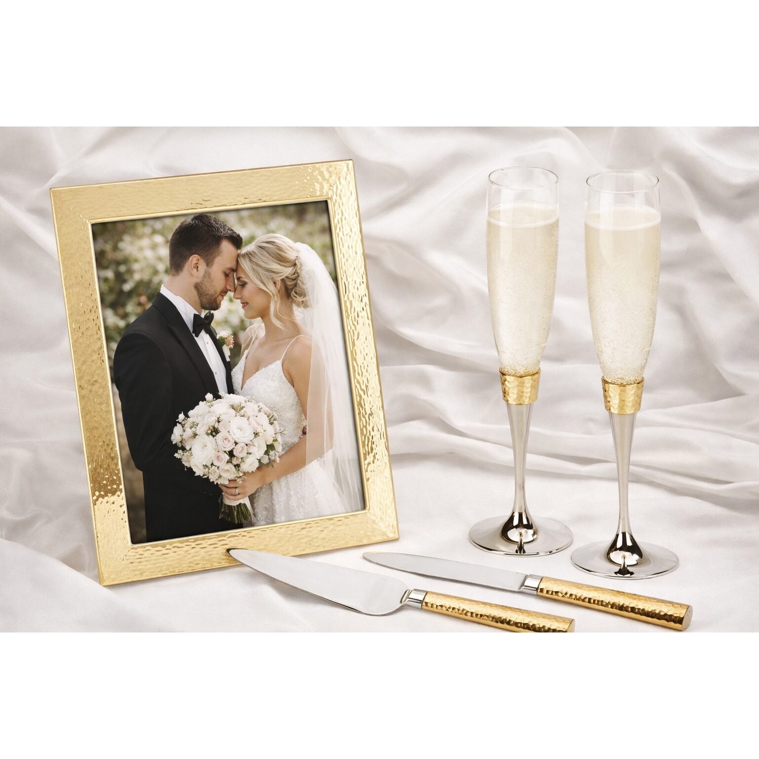 Cunill Wedding Day Hammered Gold 3pc Gift Set — additional view