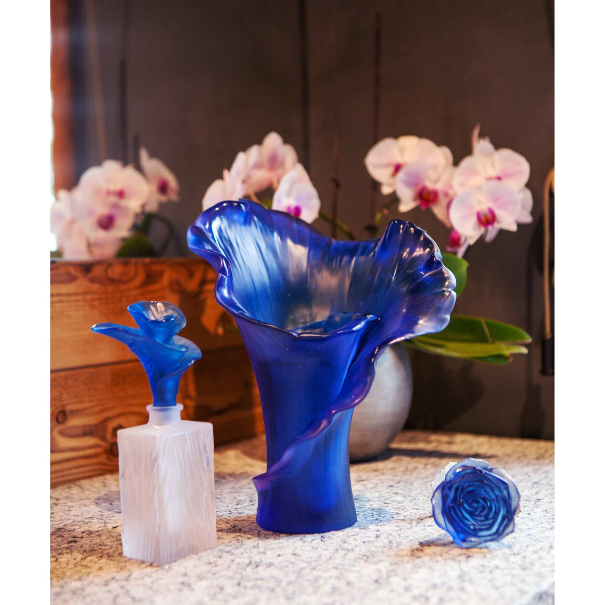 Daum Arum Medium Vase – Midnight Blue, alternate view
