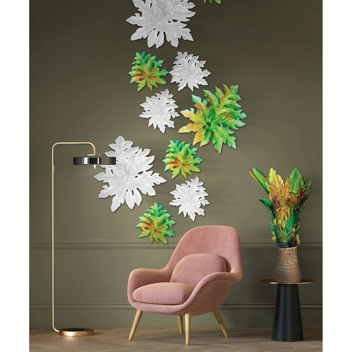 Daum Bornéo Small Wall Leaf Fixing By Emilio Robba Wall Sculpture – Long Green, alternate view