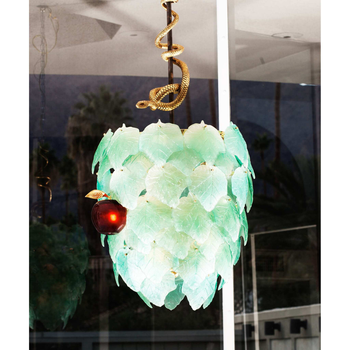 Daum Eden Chandelier Green By Martyn Lawrence Bullard Sculpture – Reptile 8ex, alternate view