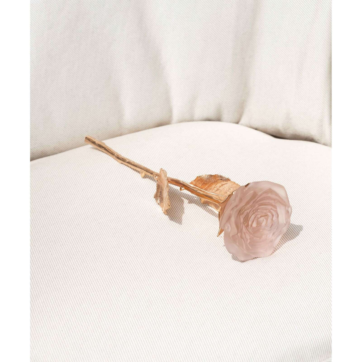 Daum Eternal Rose Sculpture – Powder pink, alternate view