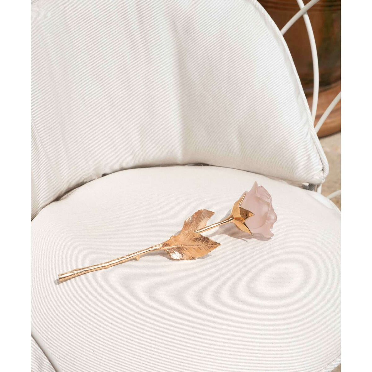 Daum Eternal Rose Sculpture – Powder pink, alternate view