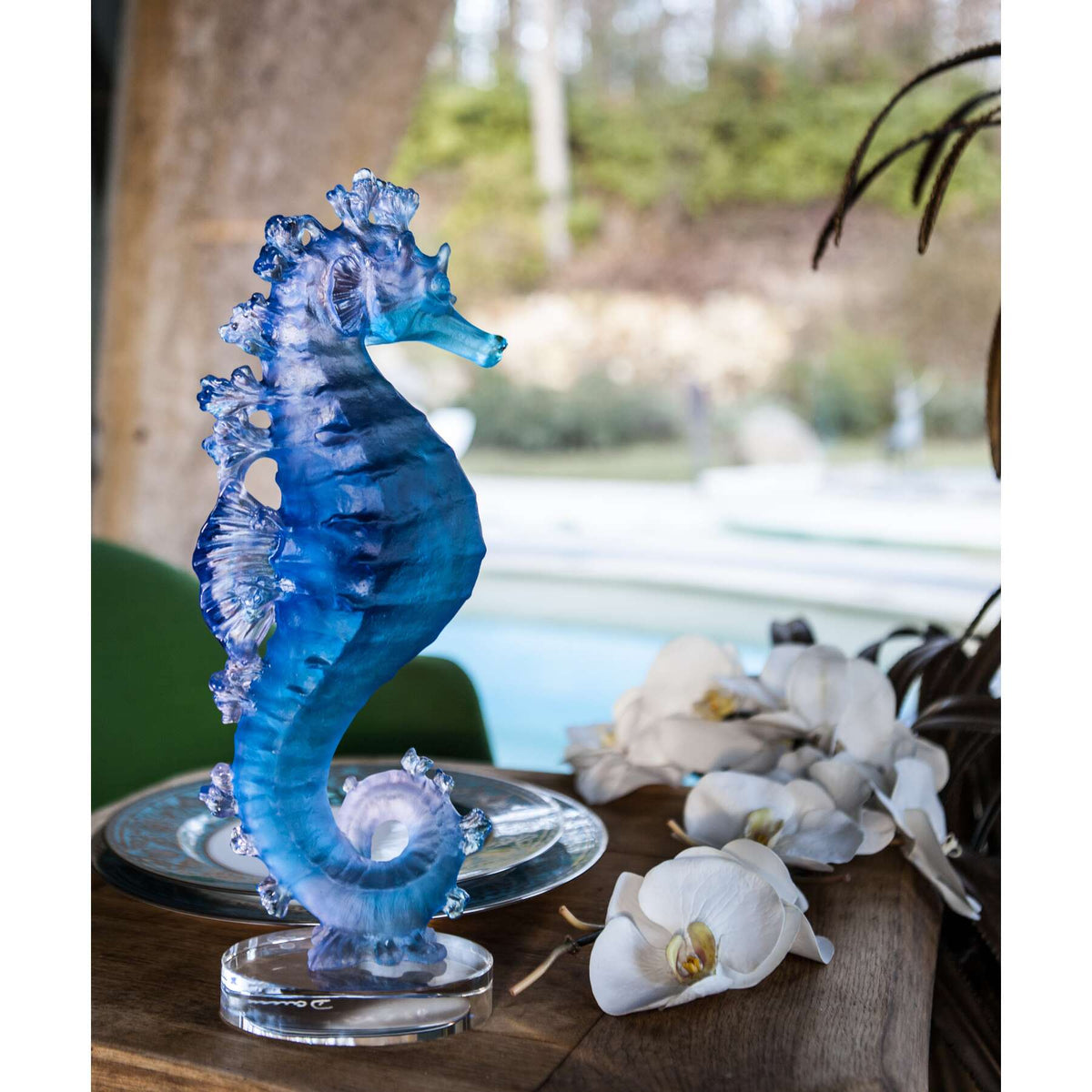 Daum Mer De Corail Seahorse Sculpture – Blue and pink, alternate view