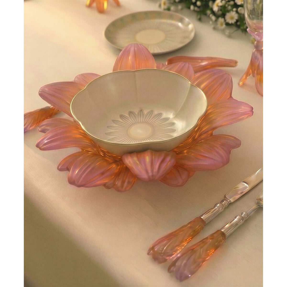 Daum Or D'Abeille Small Presentation Flower Sculpture – Amber pink, alternate view