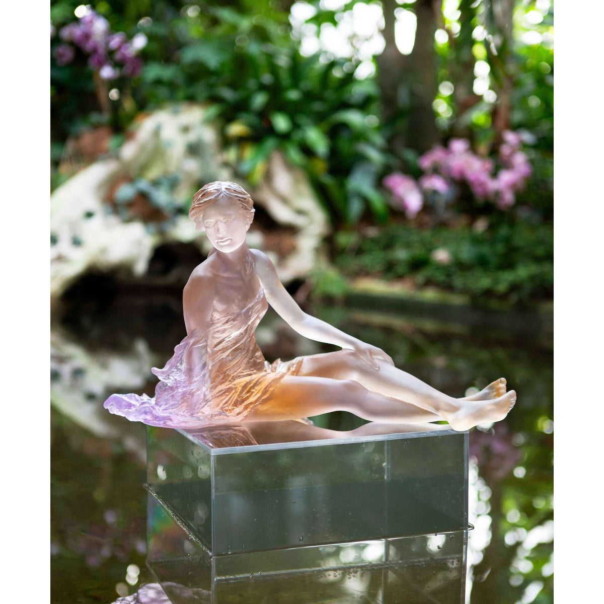 Daum Vent Léger Amber-pink By Luo Li Rong 75ex Sculpture, alternate view