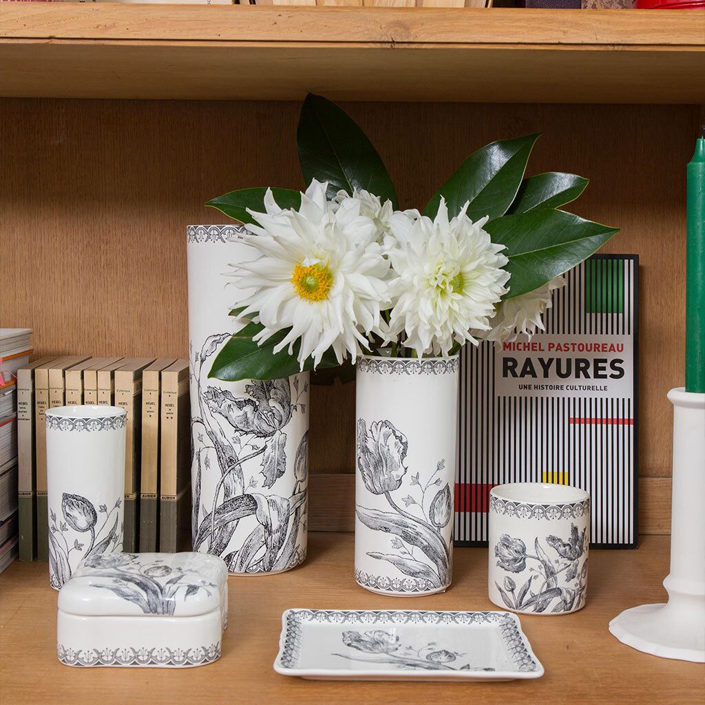 Gien Butter Tray - Tulipes Butter Dish, alternate view