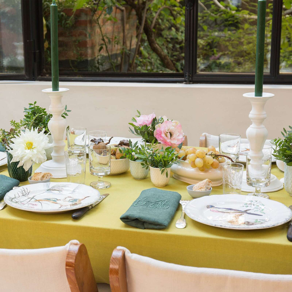 Gien Luncheon Plate Duck - Grands Oiseaux, lifestyle view