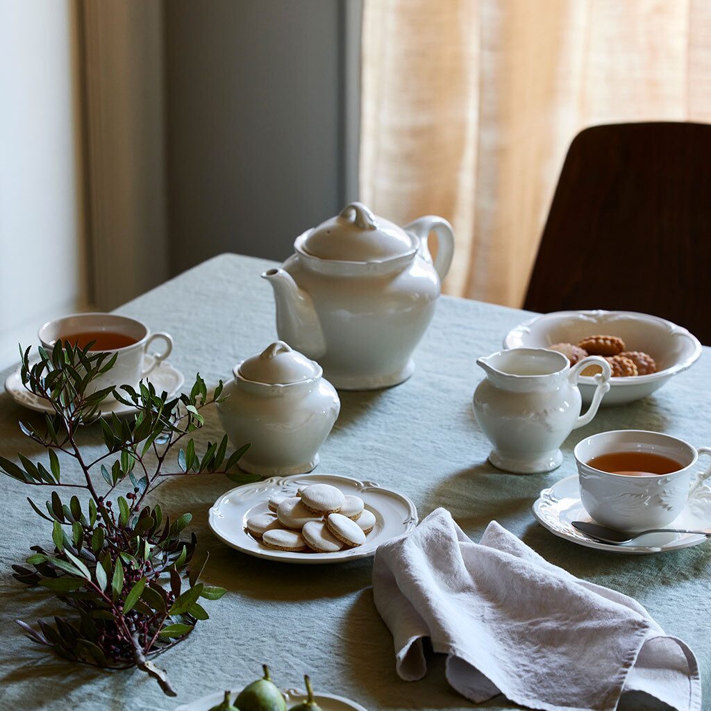 Gien Mug - Rocaille White, alternate view
